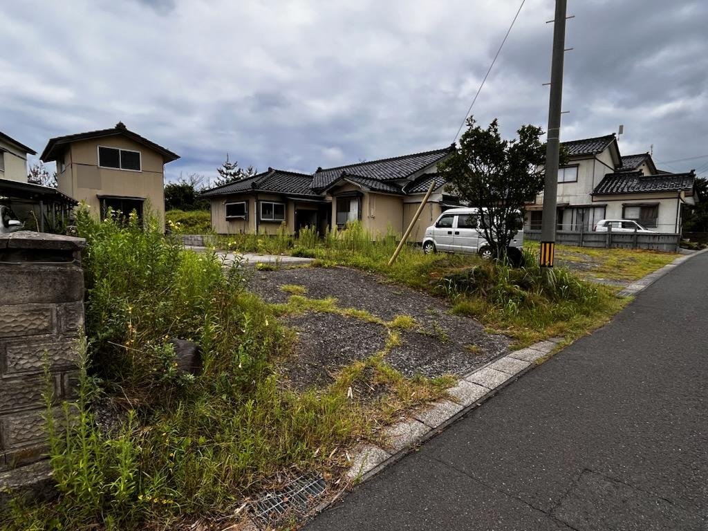 象潟町関字建石 外観②